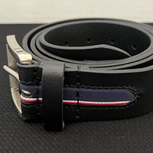 Vintage Tommy Hilfiger Black Leather Belt - Made in Guatemala - Size 42-44